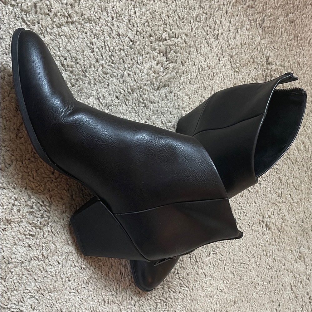 boc Black Ankle Booties with Zipper